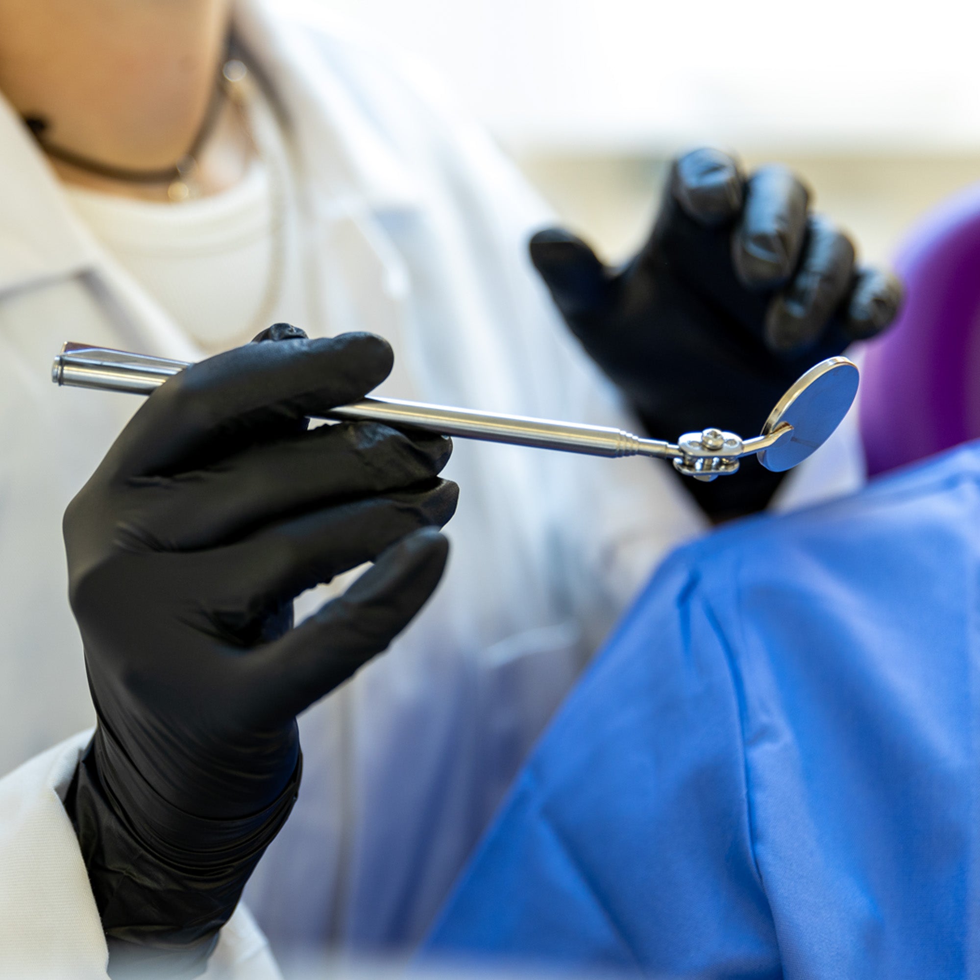 Absolute 100 – Black Powder Free Nitrile Gloves – 100 gloves