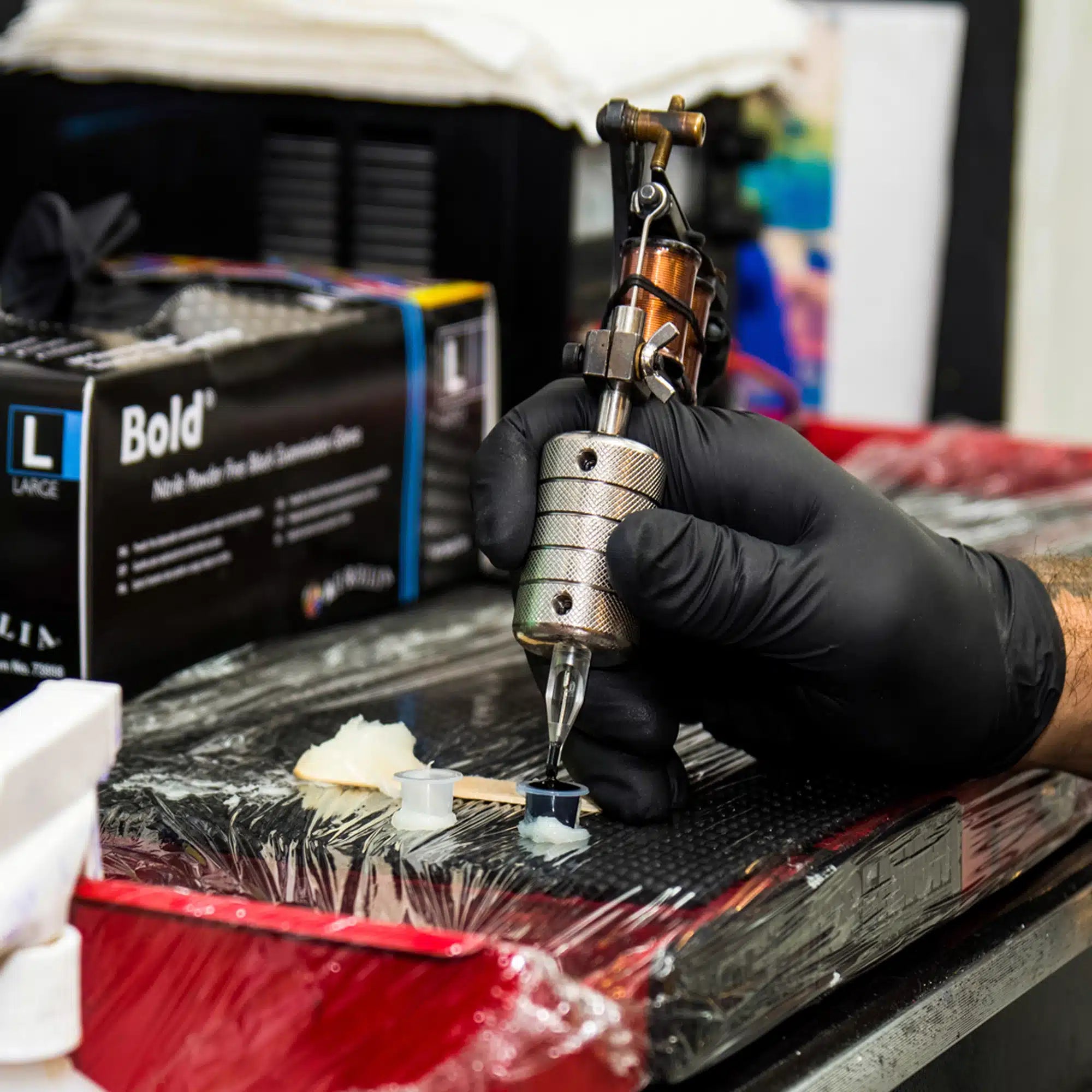 Bold – Black Powder Free Thick Nitrile – 100 Gloves